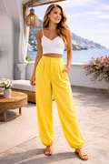 Pantalón fluido amarillo – frescura y estilo en cada paso