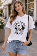Camiseta blanca de manga corta con estampado gráfico estilo doodle “Happy Snoopy”