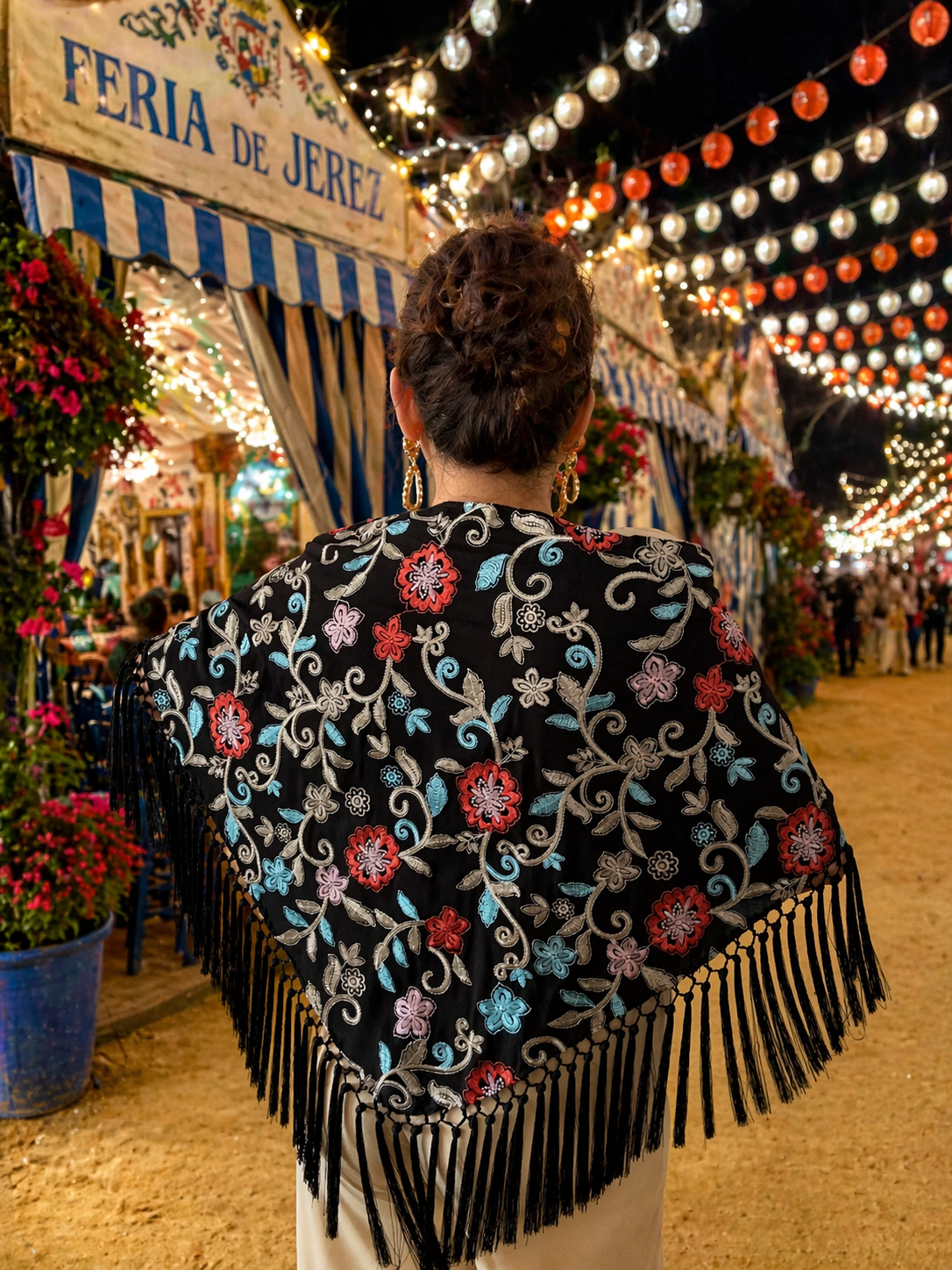 Mantón bordado: tradición, color y pura elegancia