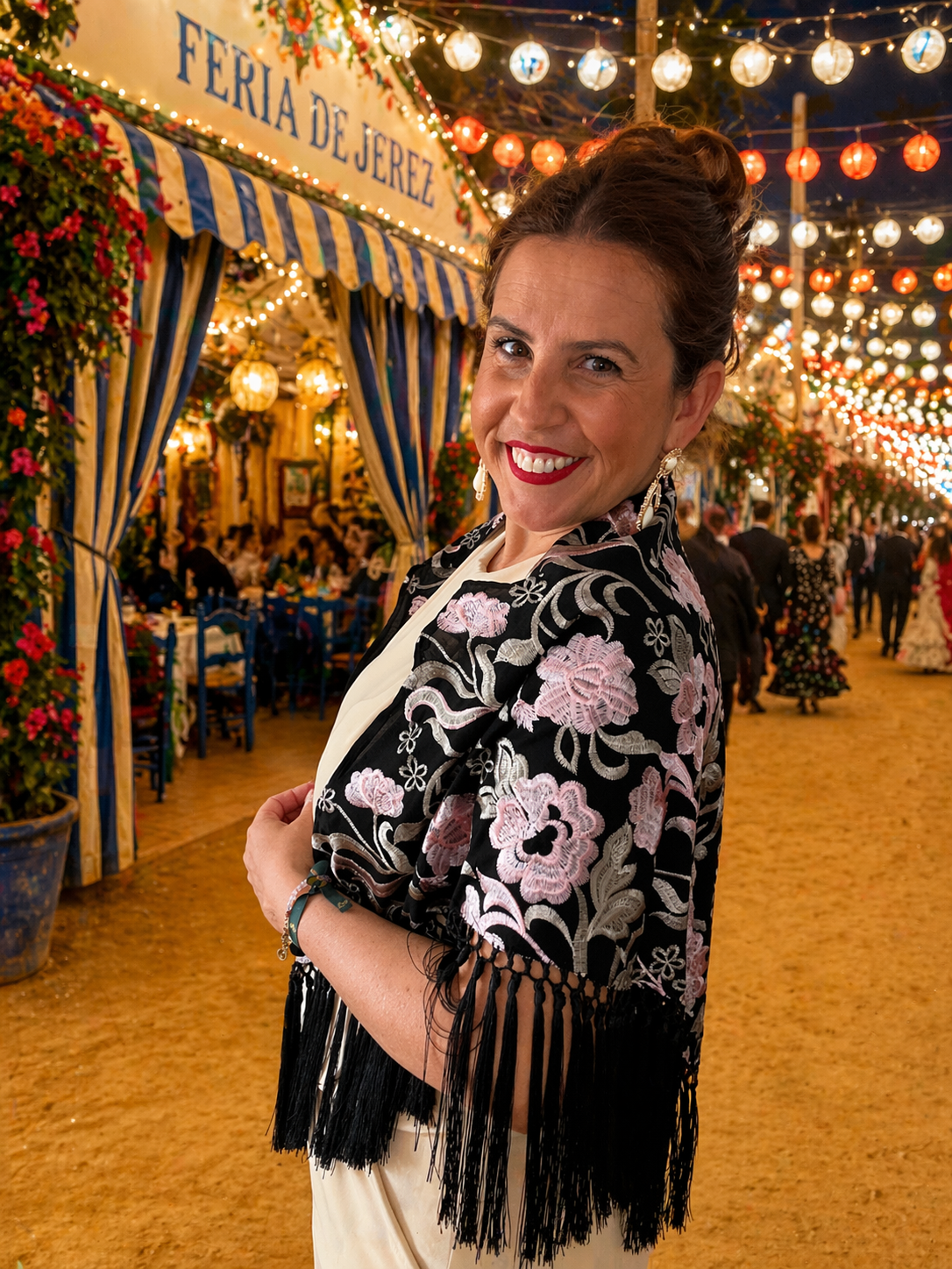 Mantón negro bordado: elegancia en rosa empolvado