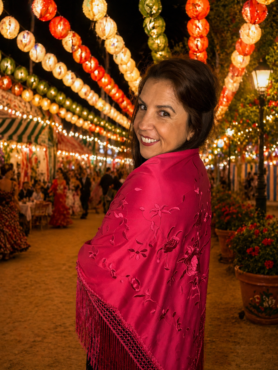 ✨ Mantón fucsia bordado – Luz, alegría y estilo flamenco 💖