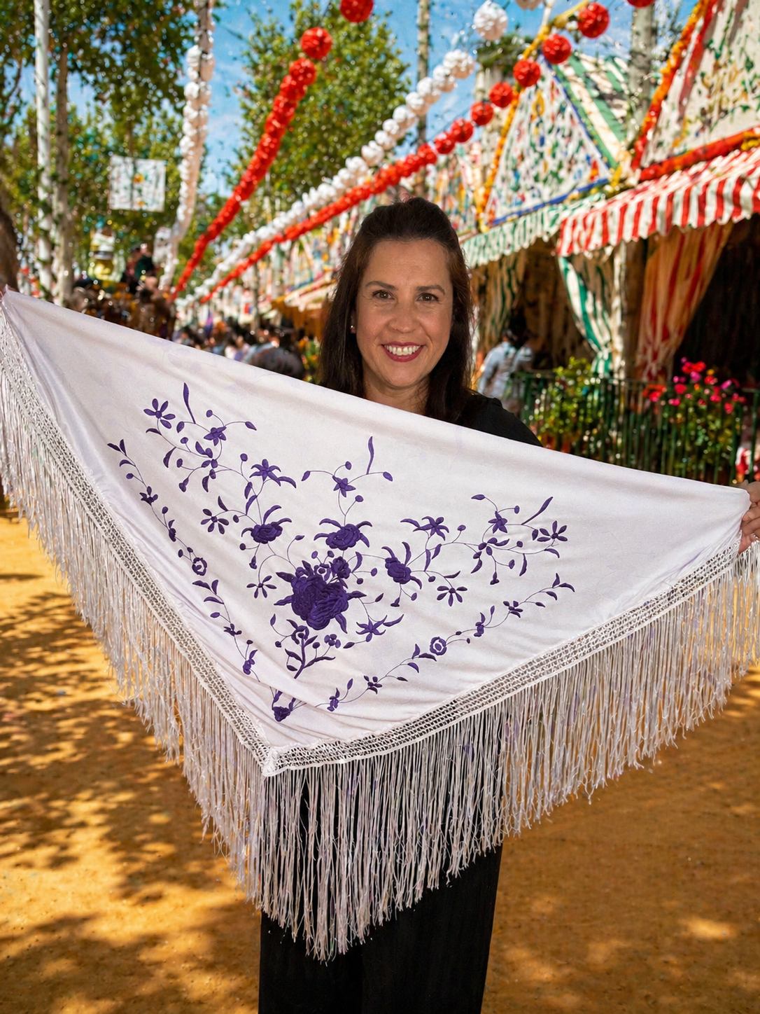 Mantón blanco con bordado morado de estilo flamenco 🤍💜