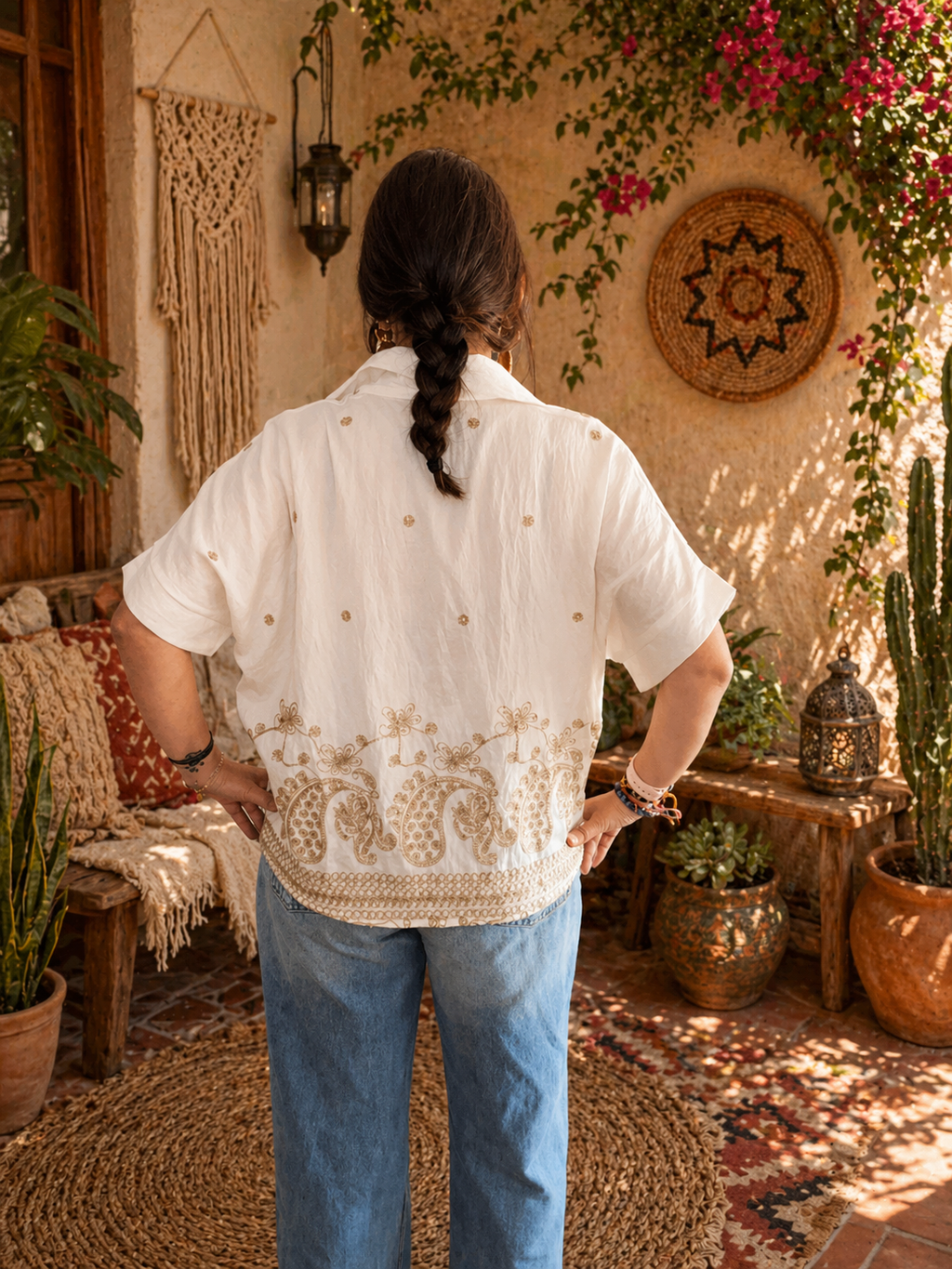 Blusa Blanca Boho con Bordado Artesanal | Carmen Dueñas
