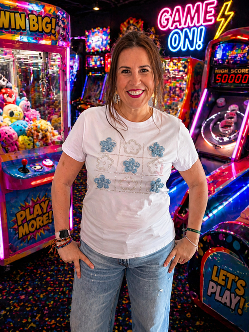 Camiseta Blanca con Estampado Floral Brillante | Moda Mujer