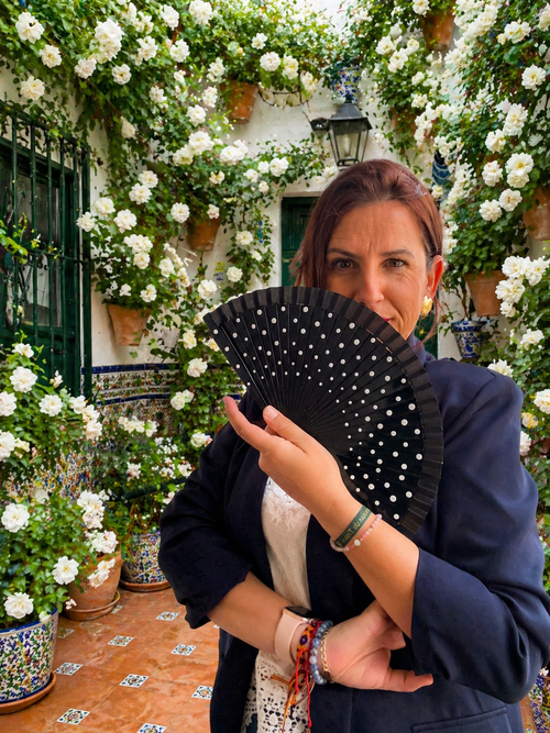 Abanico Flamenco Pequeño Negro con Lunares Blancos