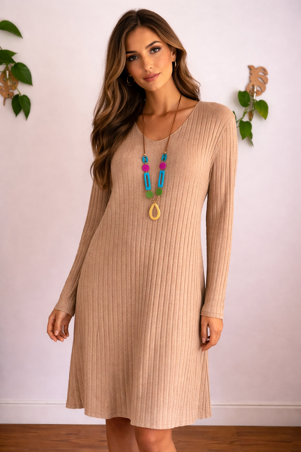¡REBAJAS! Vestido de Punto Canalé con Collar