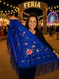 ✨ Mantón bordado azul – Elegancia con tradición ✨