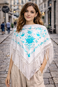 🤍 Mantón Blanco Bordado Turquesa con Flecos – Frescura y Elegancia 🤍