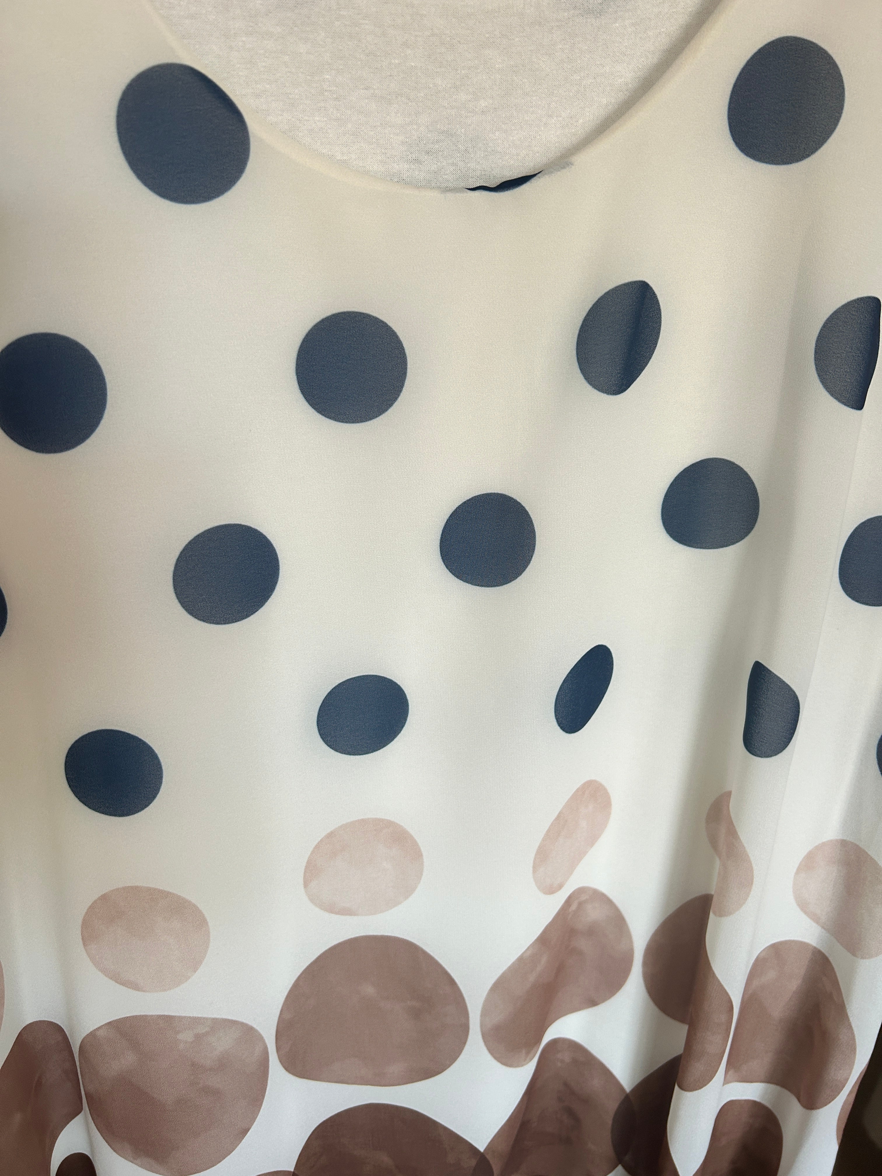 🤍✨ Blusa Lunares Elegance ✨🤍