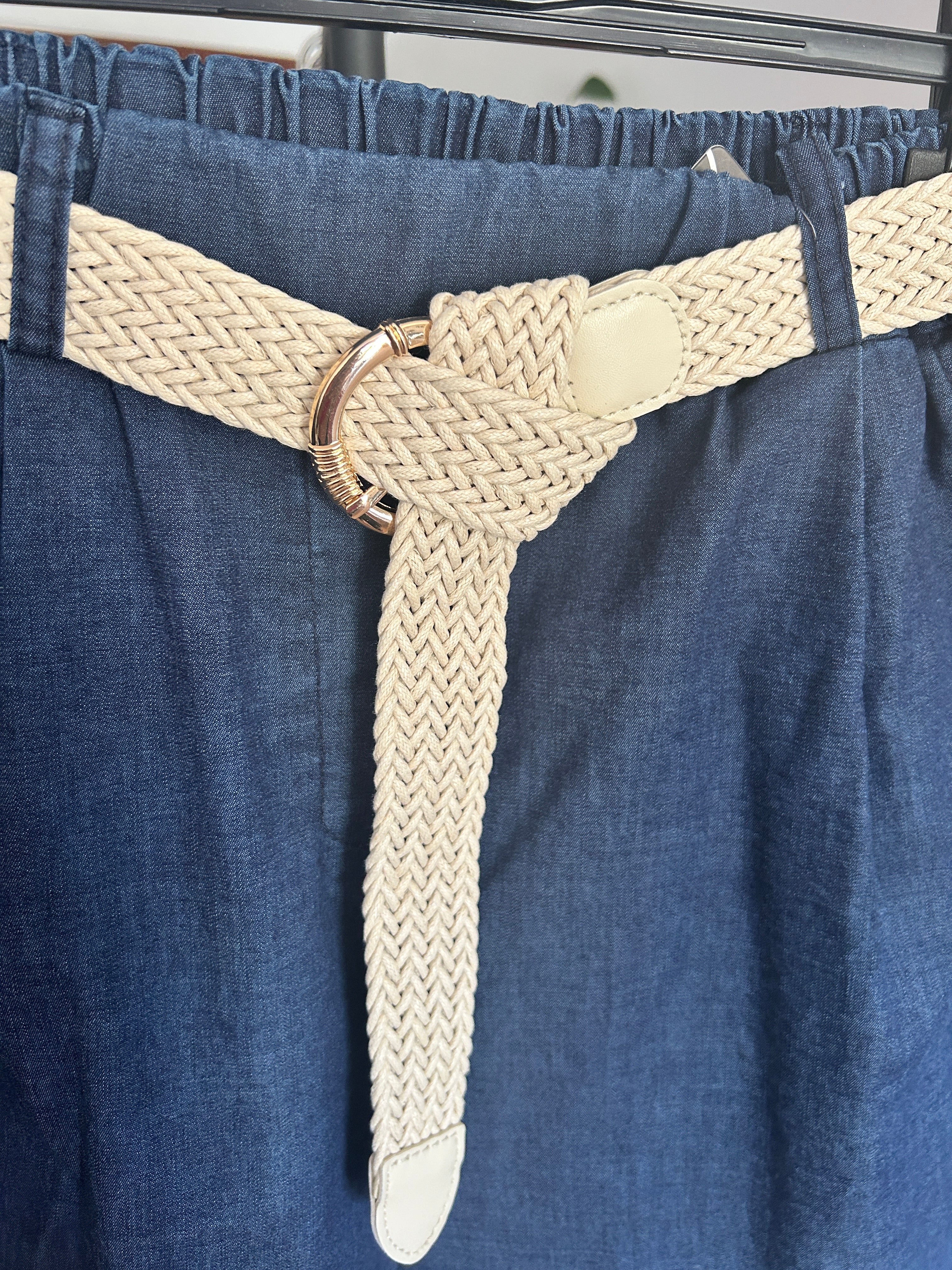 💙✨ Short Denim Chic con Cinturón ✨💙