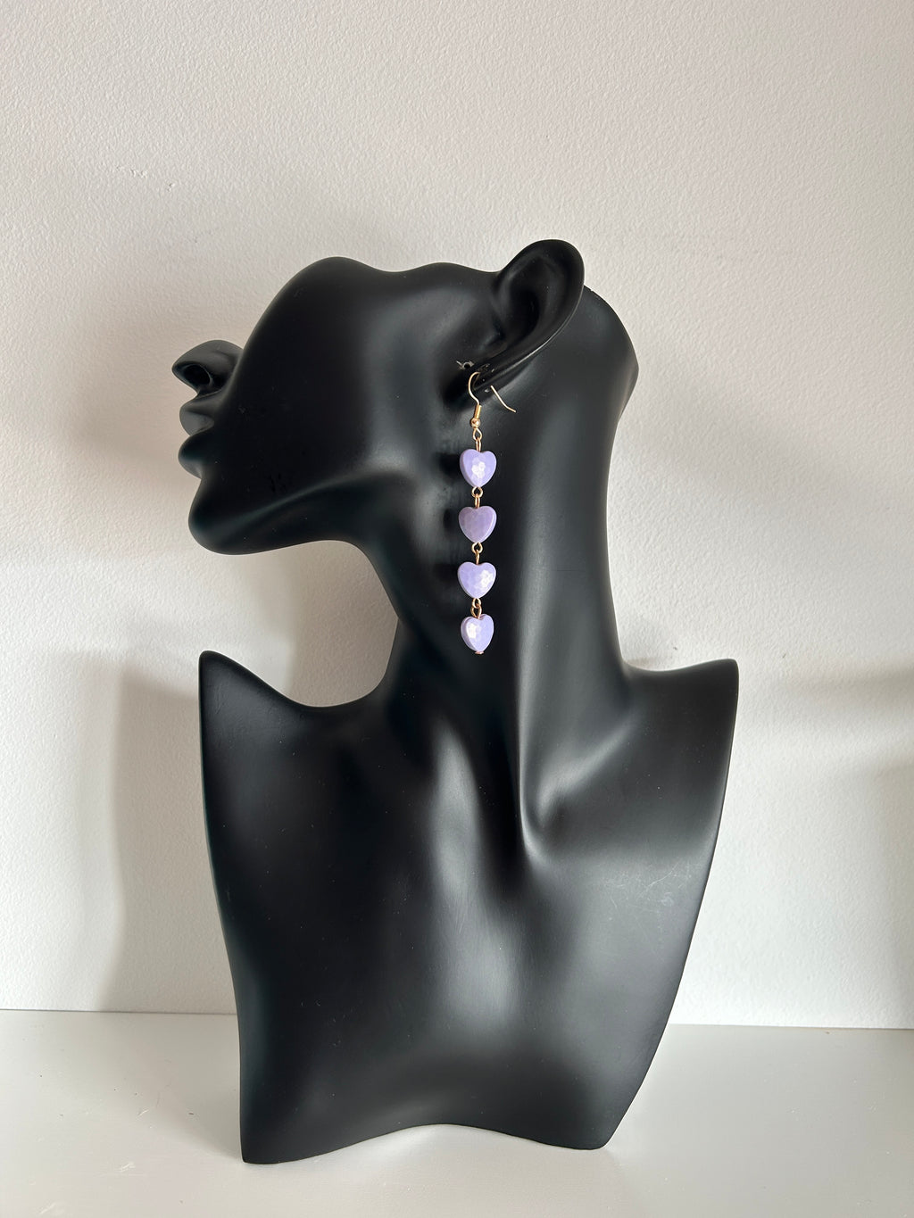 Pendientes corazones pequeños color lila suave
