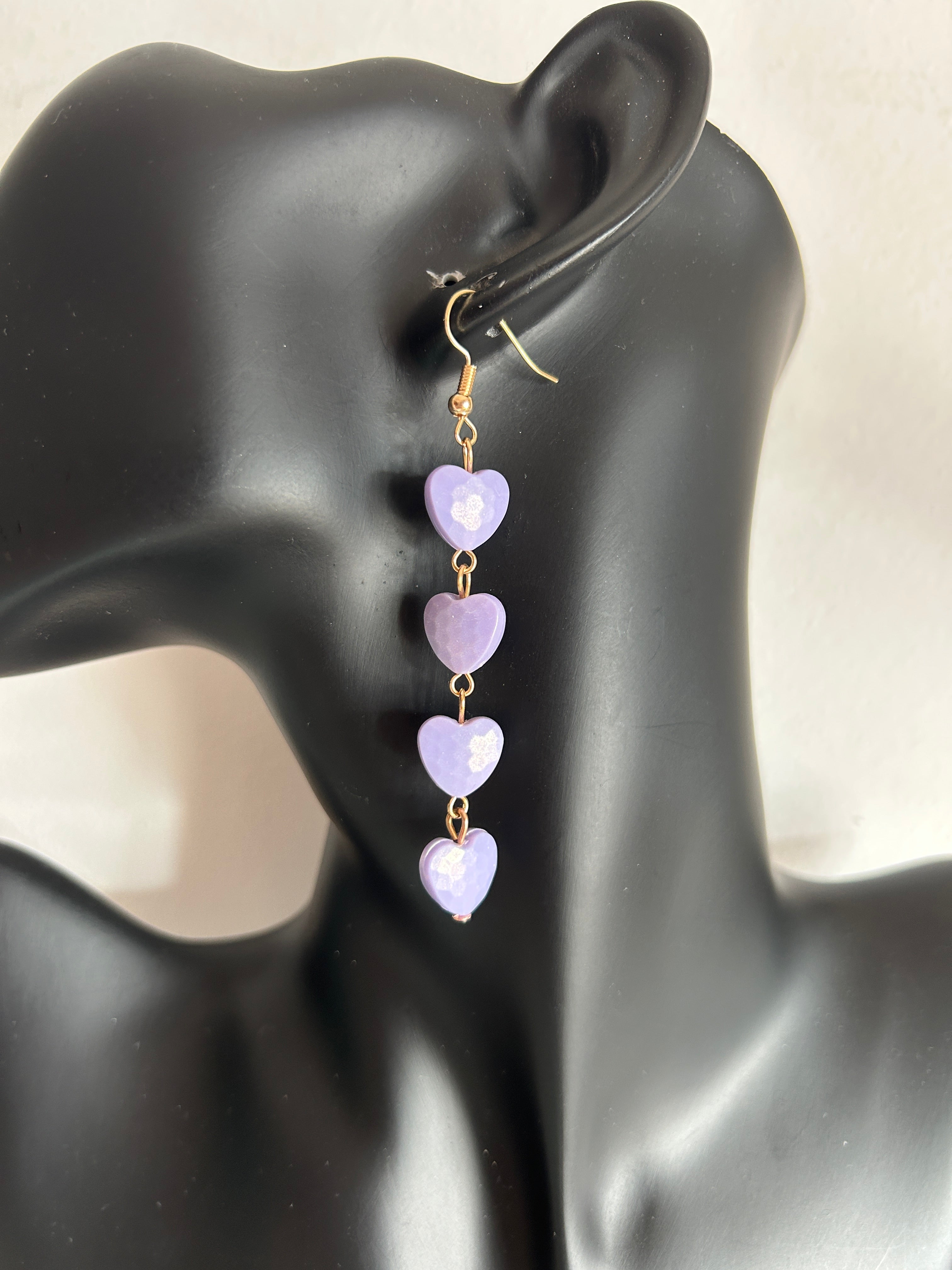 Pendientes corazones pequeños color lila suave