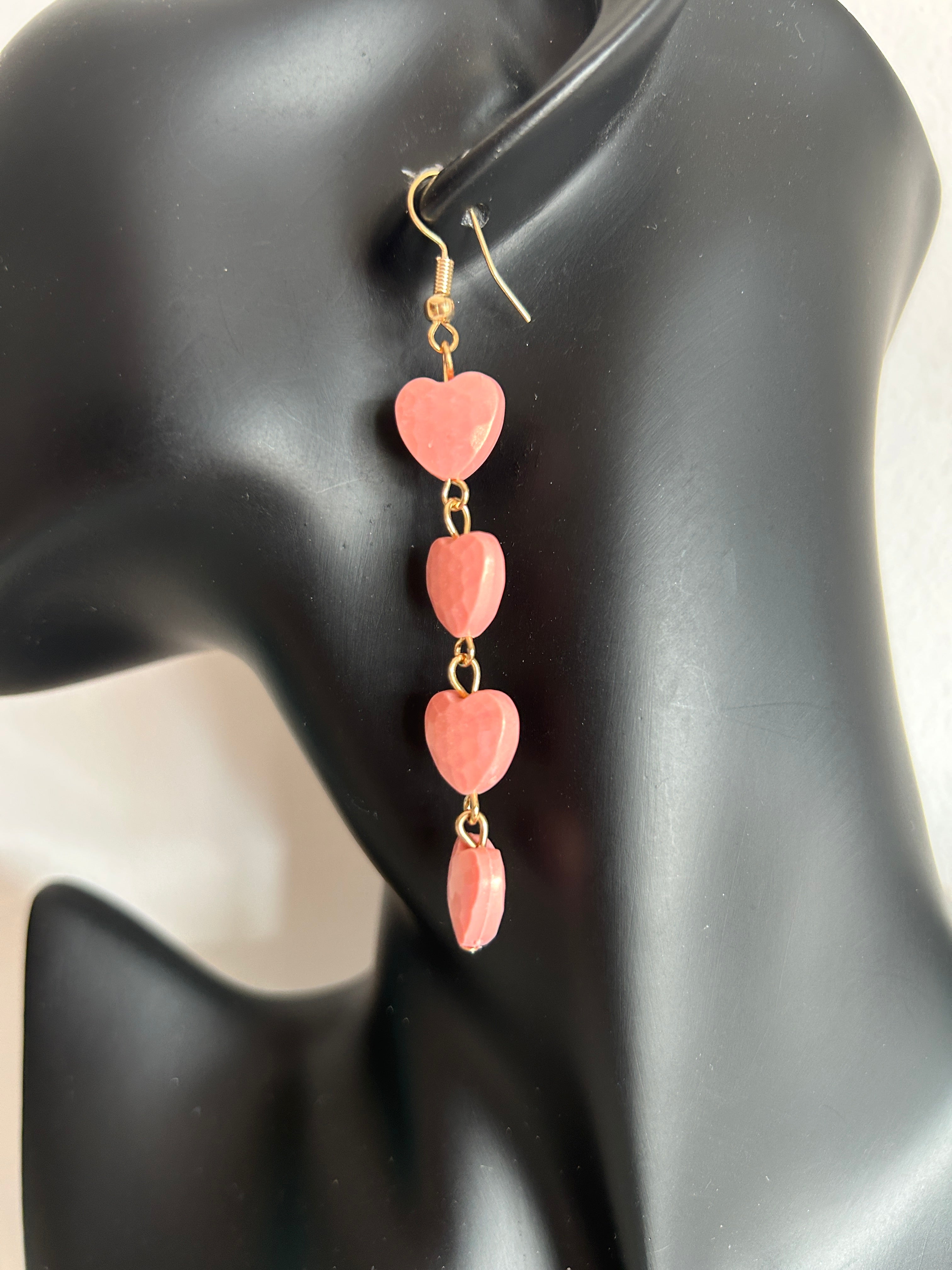 Pendientes de corazones pequeños color salmon/coral