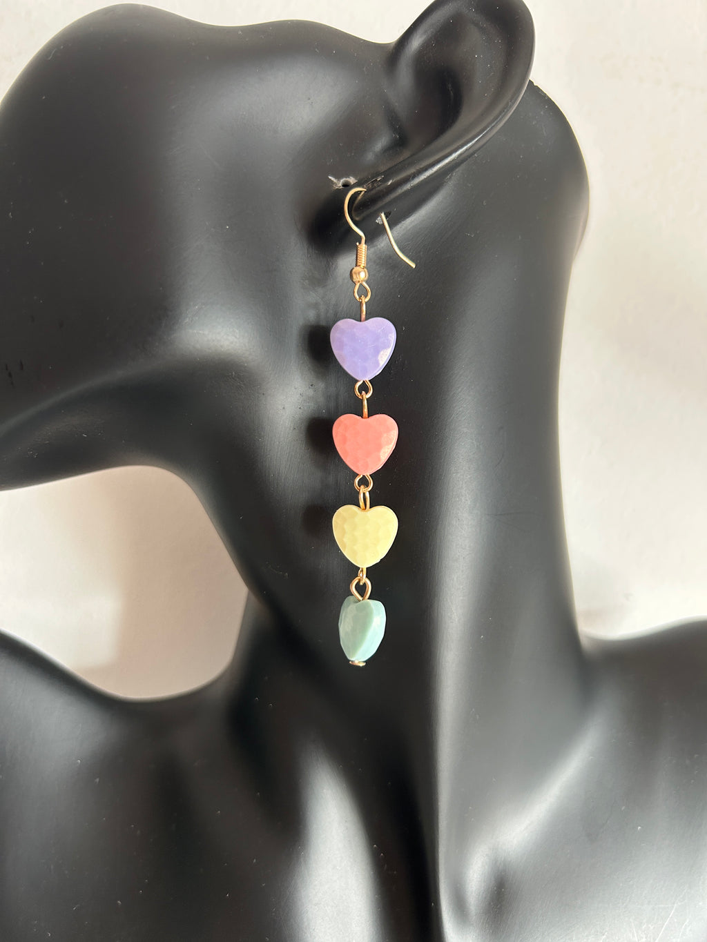 💖✨ Pendientes largos con corazones multicolor ✨💖
