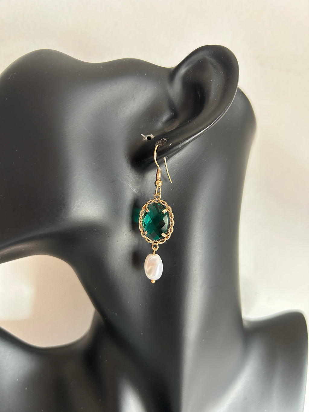 💚 Pendientes colgantes verde esmeralda con perla 💚