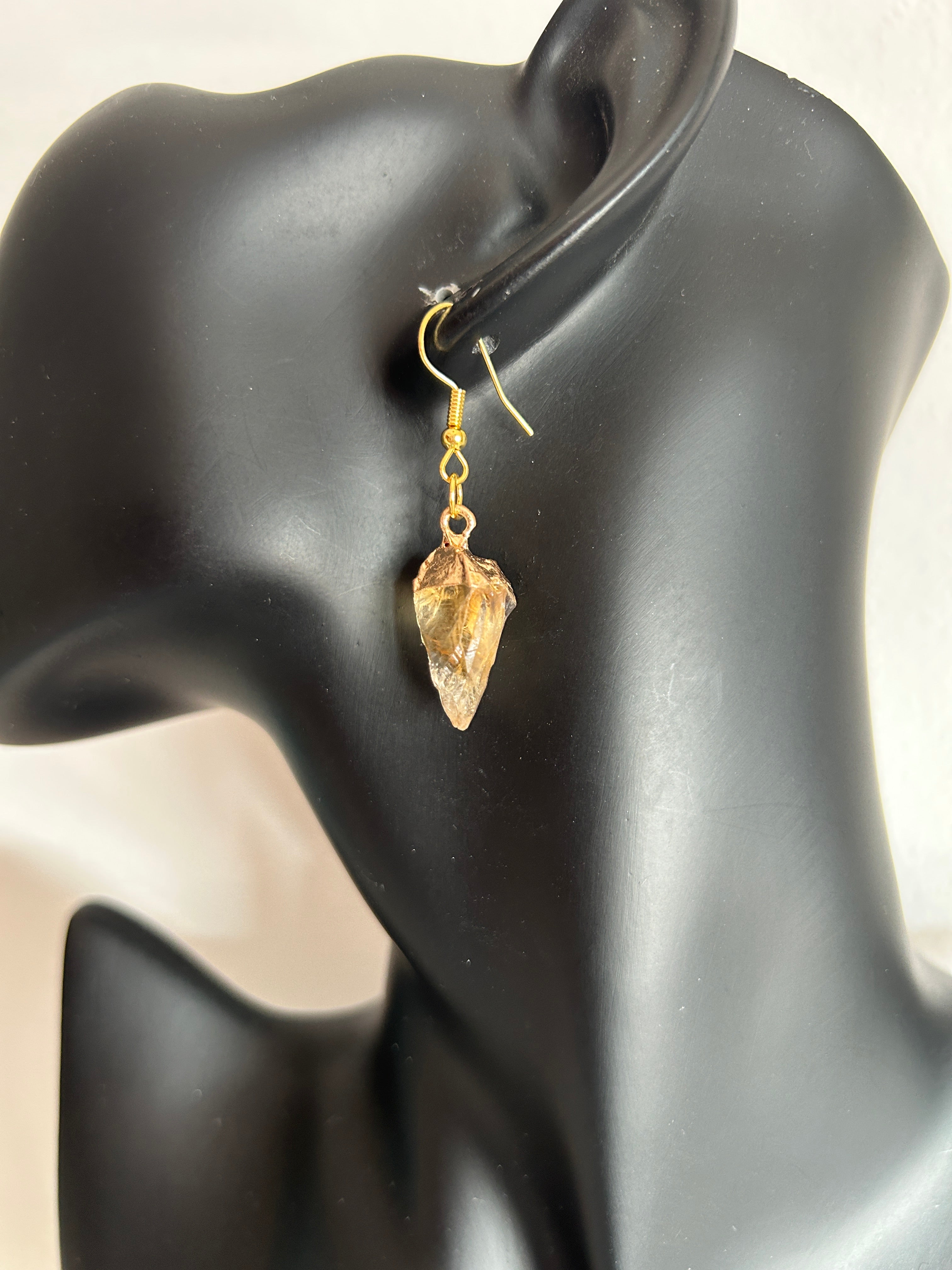 🤍 Pendientes con cristal natural en bruto 🤍