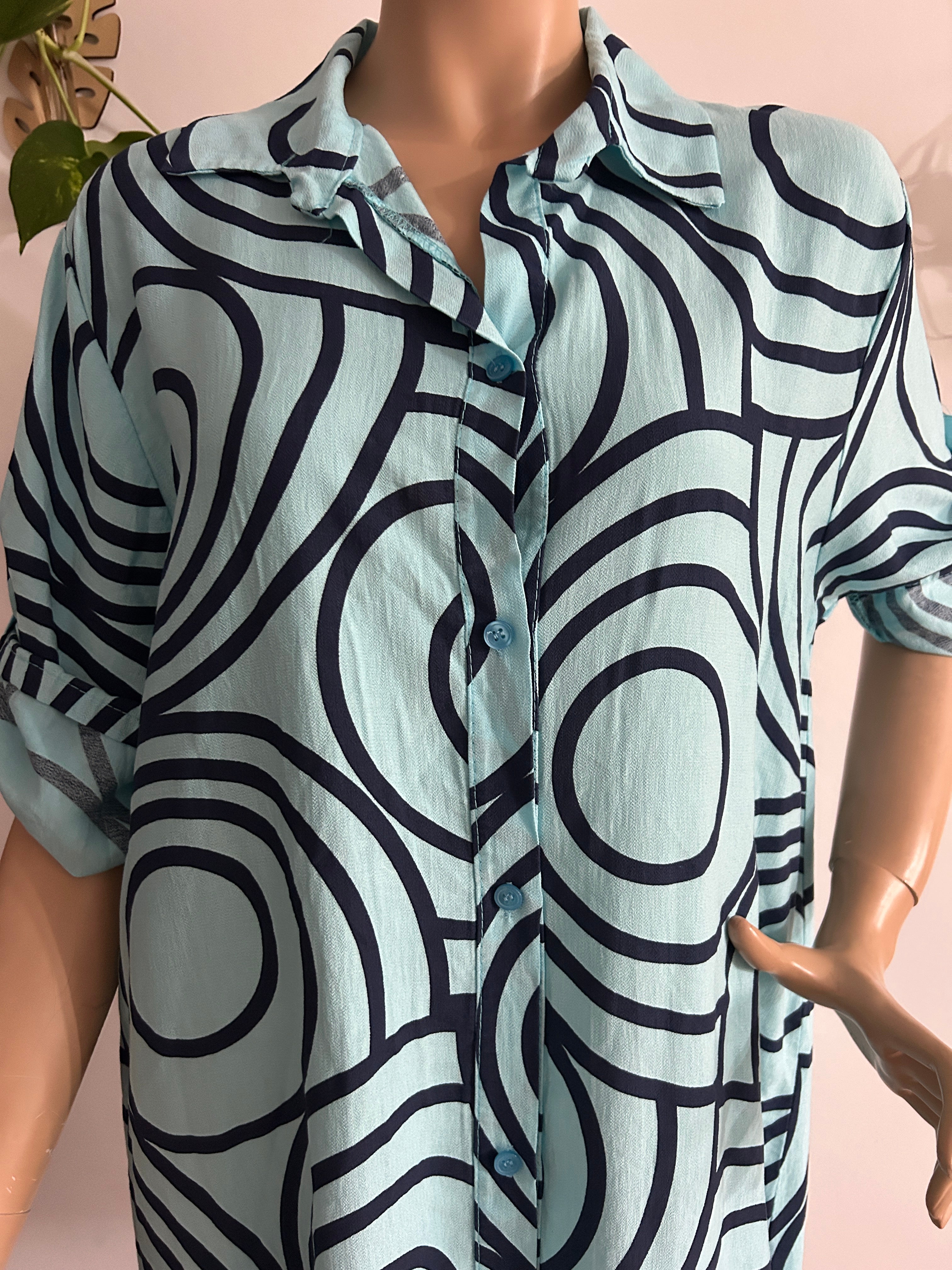 ✨ Vestido Camisero Turquesa con Diseño Geométrico ✨
