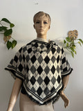 ¡REBAJAS! Poncho de Punto Estampado Rombos