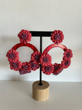 Pendientes florales rojos con aro