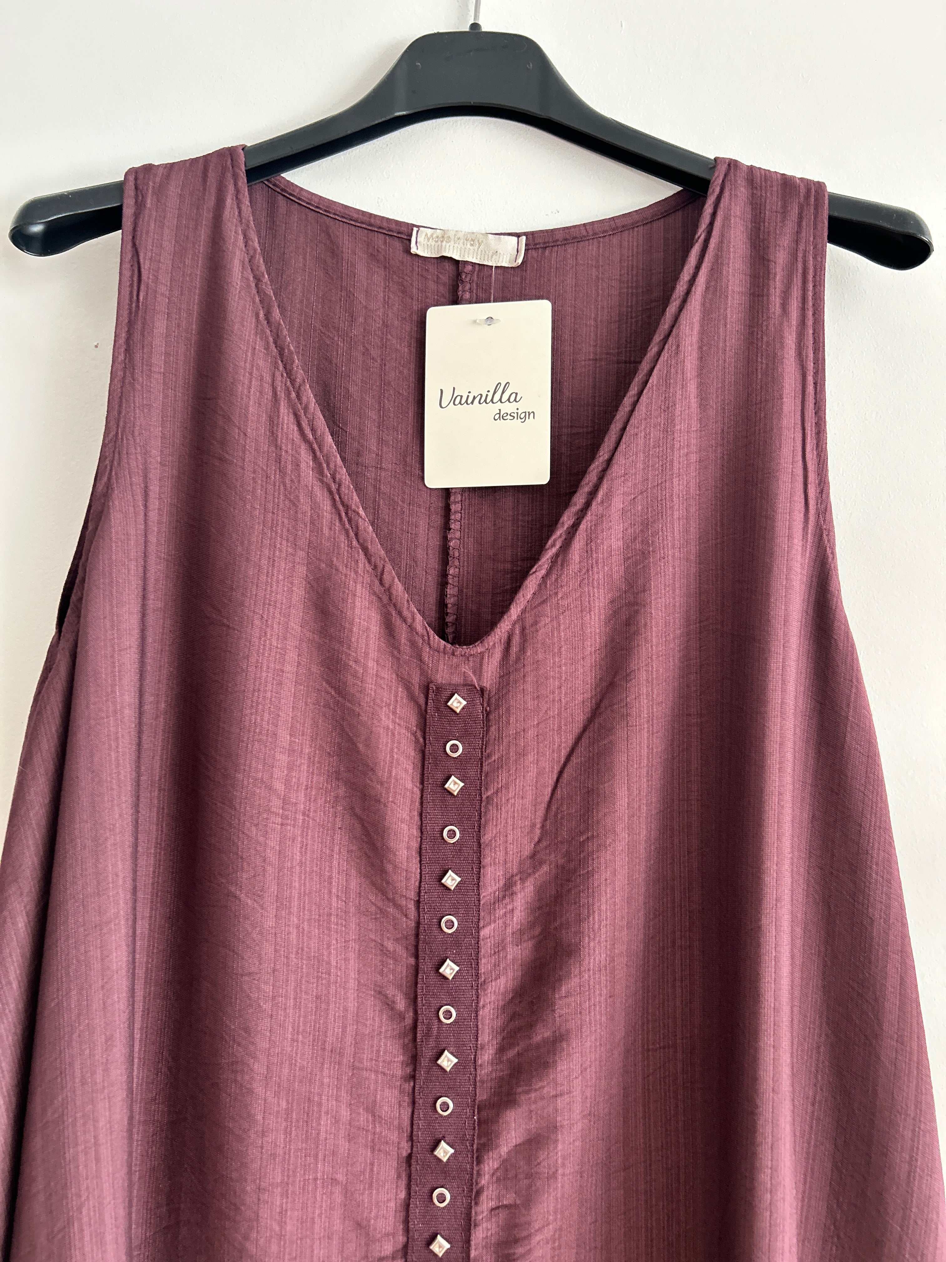 ✨ Vestido largo fluido con detalles decorativos ✨