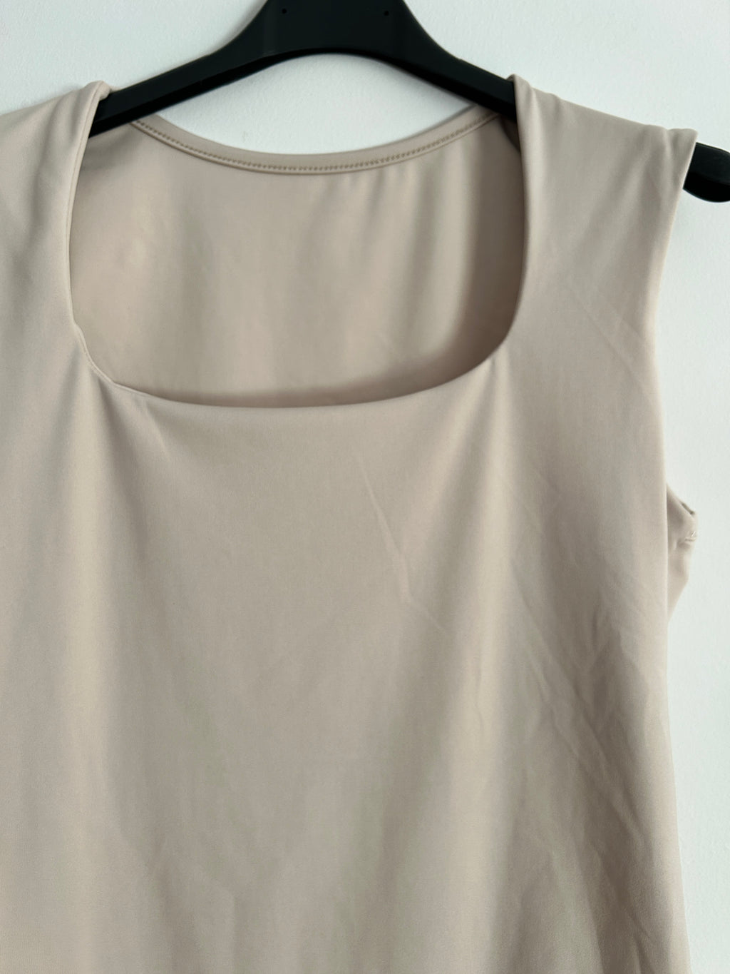 Camiseta Básica Premium – Varios Colores ✨