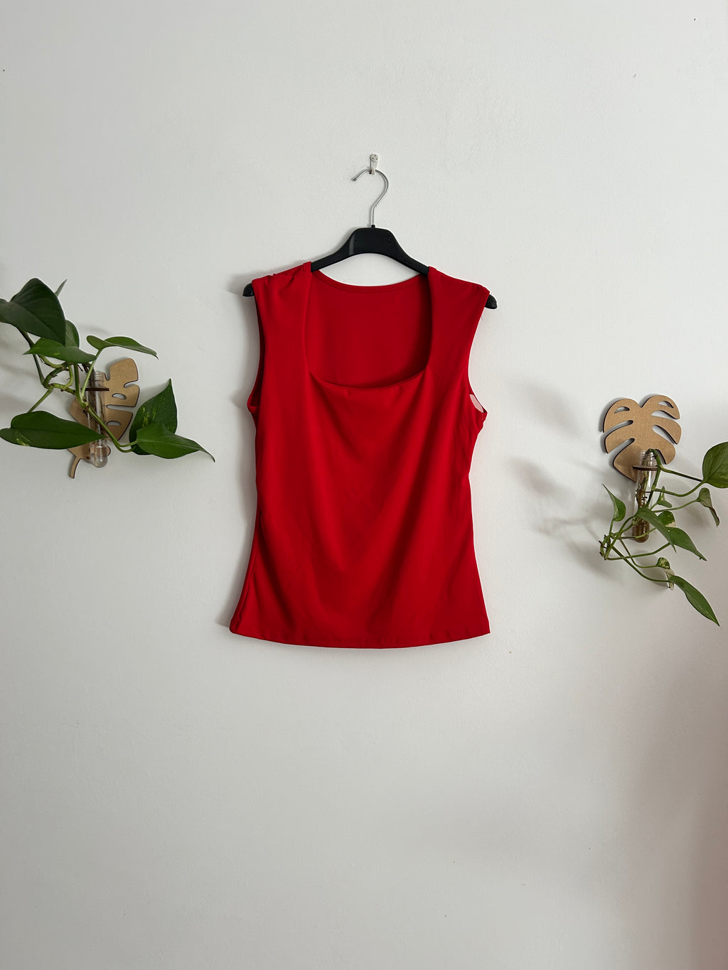 Camiseta Básica Premium – Varios Colores ✨