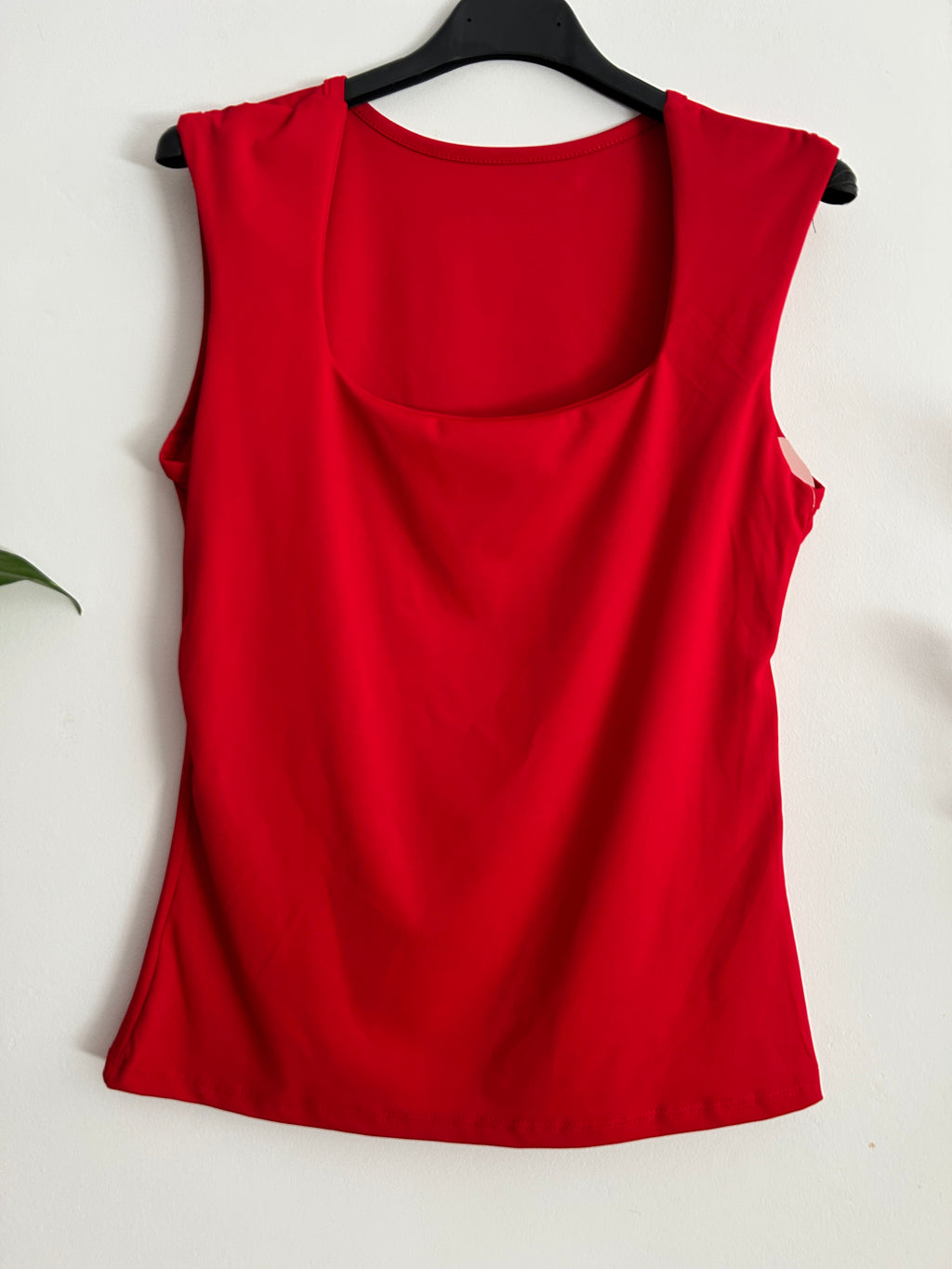 Camiseta Básica Premium – Varios Colores ✨