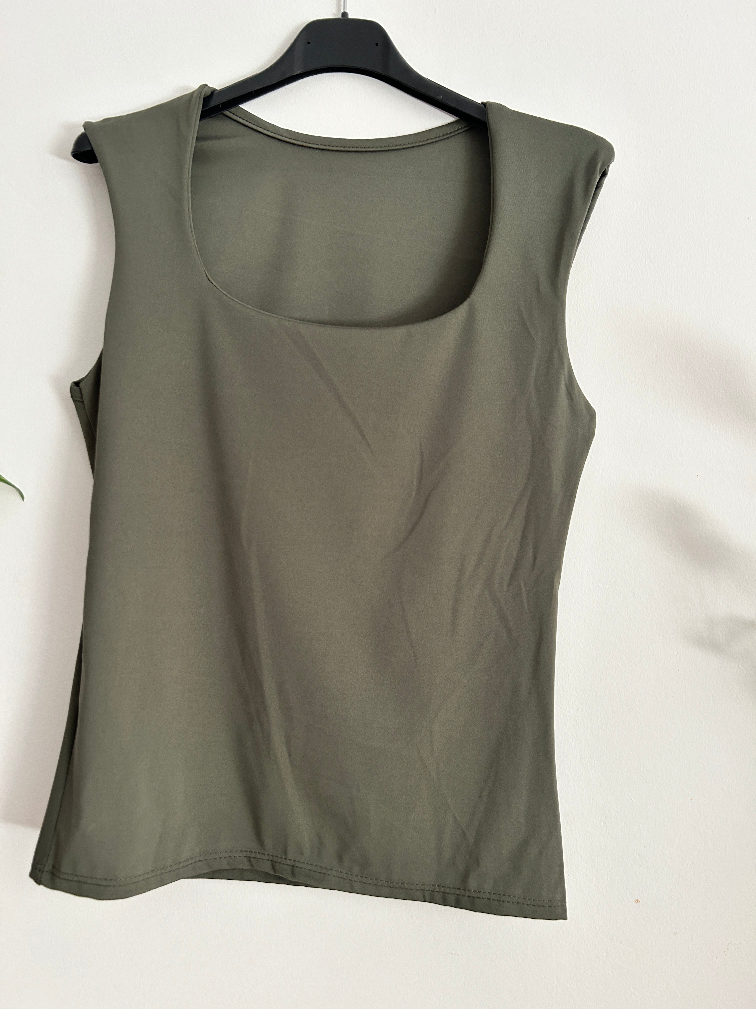 Camiseta Básica Premium – Varios Colores ✨