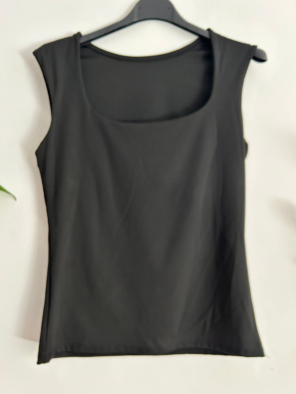 Camiseta Básica Premium – Varios Colores ✨