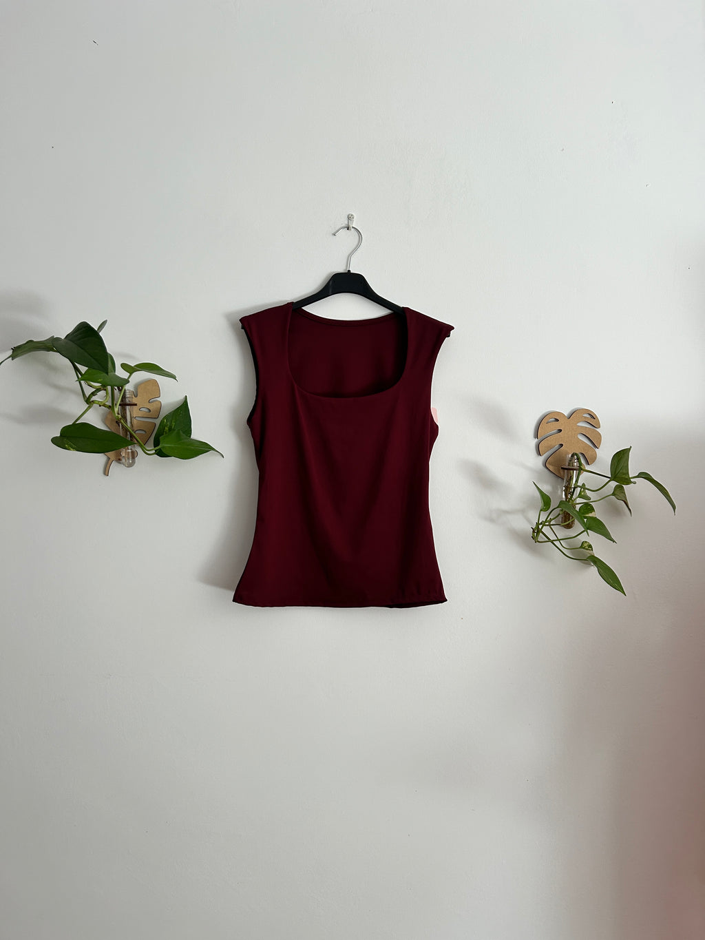 Camiseta Básica Premium – Varios Colores ✨