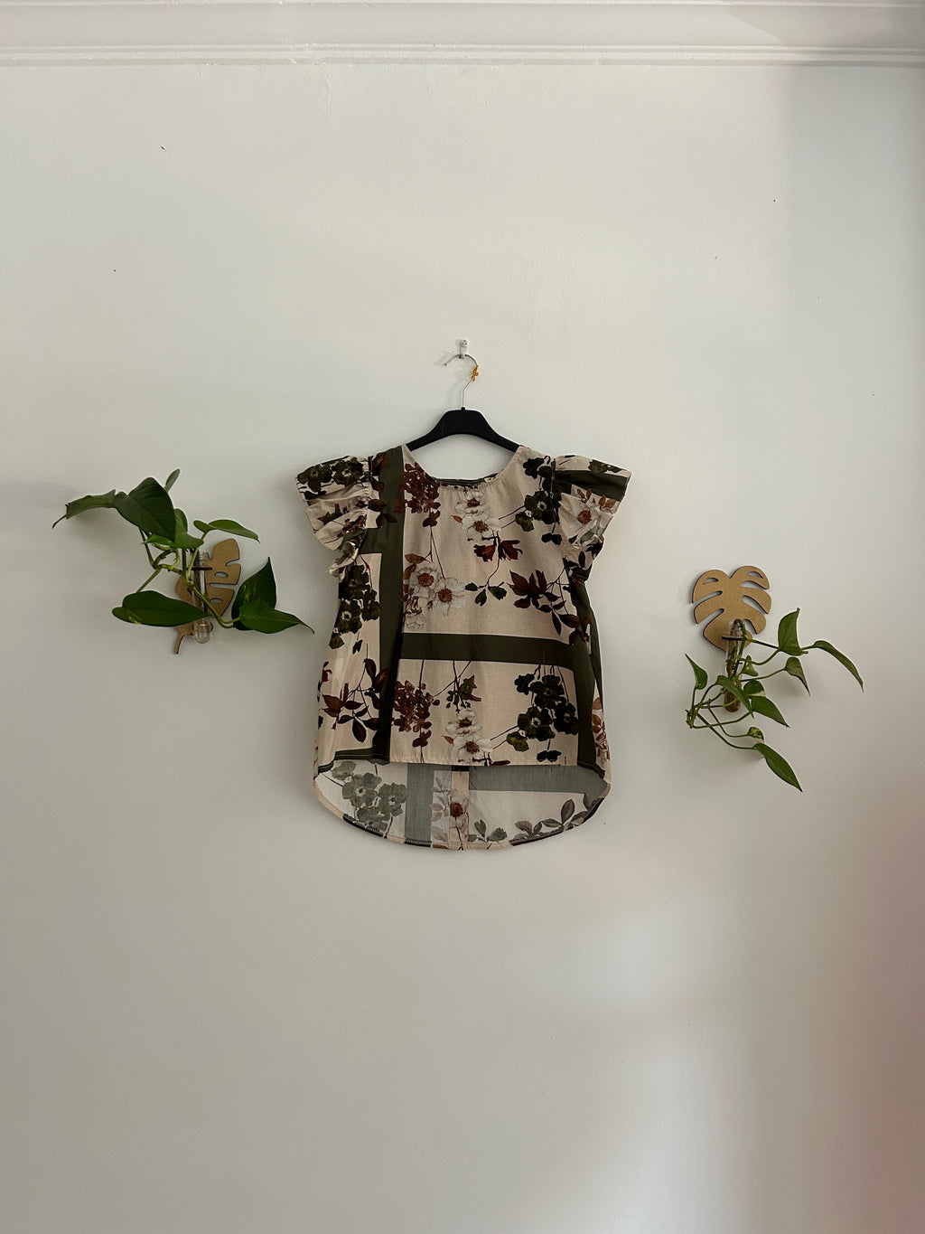 Blusa Floral con Volantes – Varios Colores 🌸