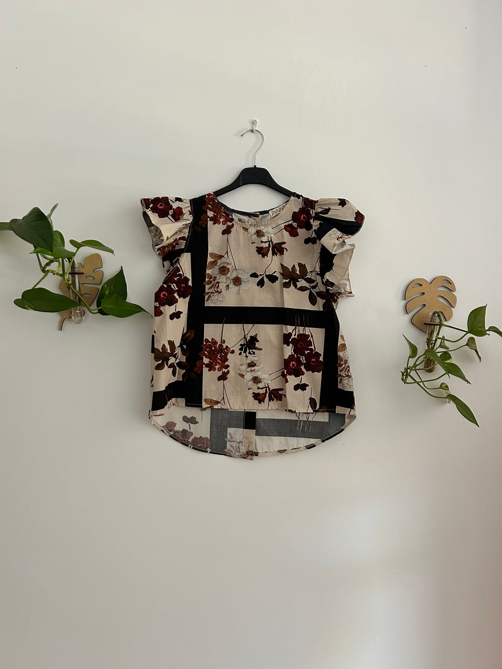 Blusa Floral con Volantes – Varios Colores 🌸