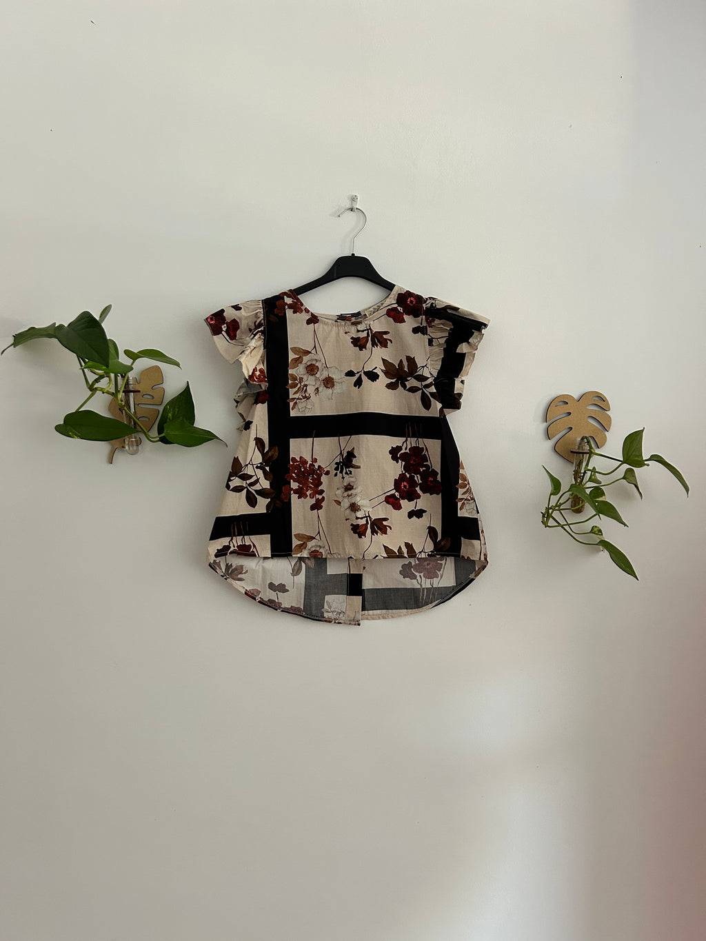 Blusa Floral con Volantes – Varios Colores 🌸