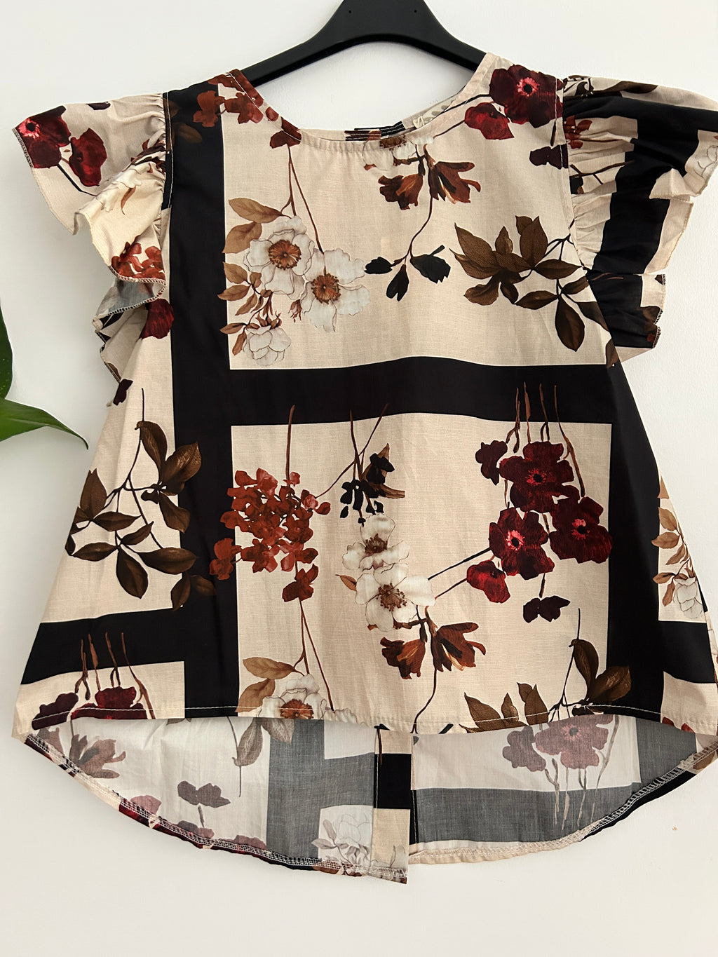 Blusa Floral con Volantes – Varios Colores 🌸