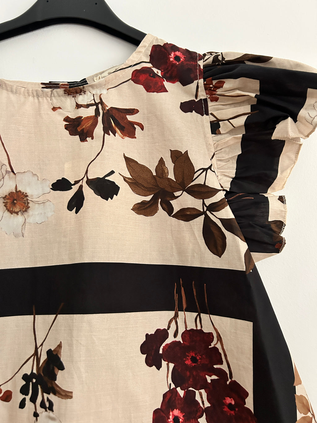 Blusa Floral con Volantes – Varios Colores 🌸