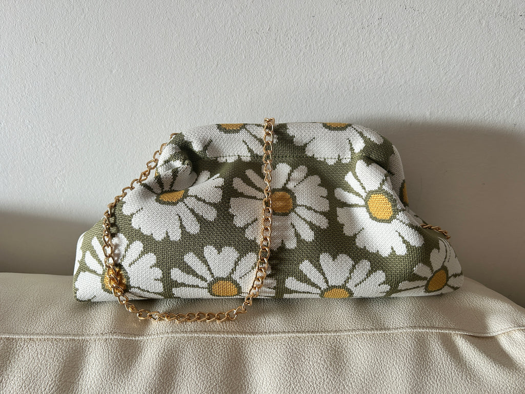Bolso Clutch de Punto – Elegancia y Tendencia ✨