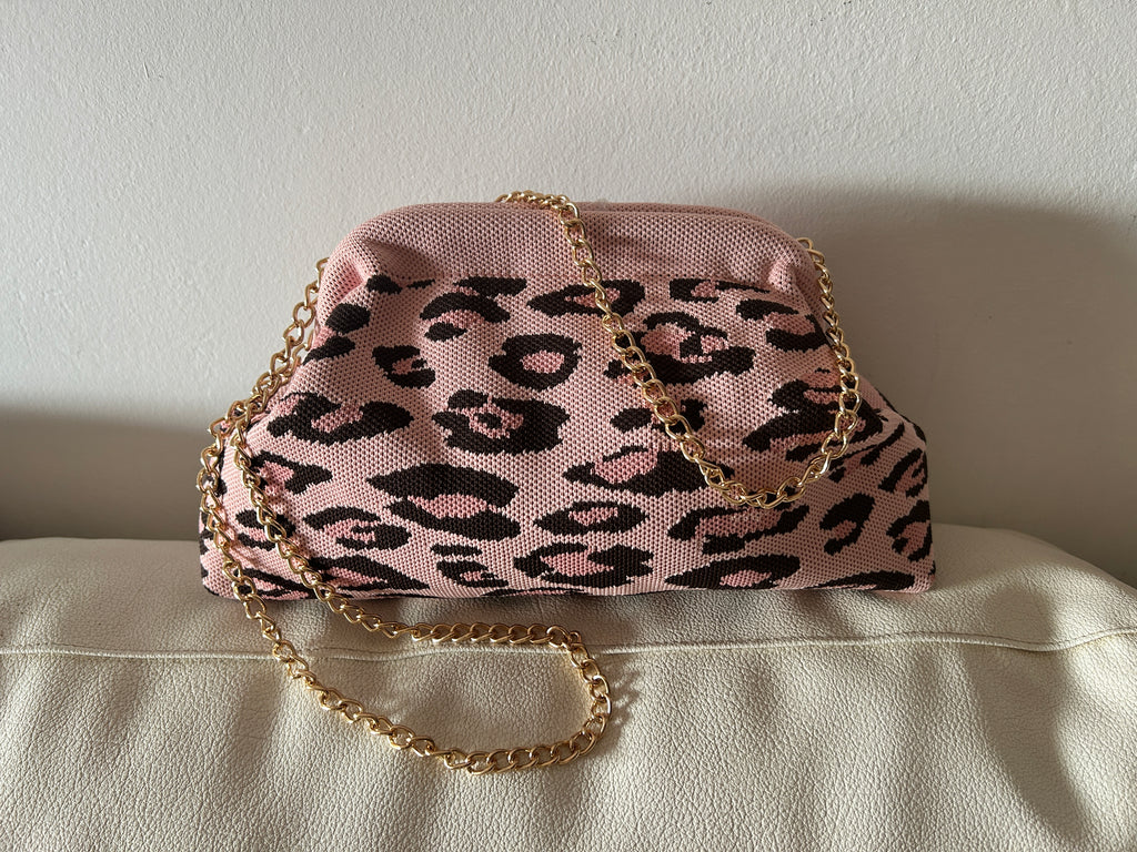 Bolso Clutch de Punto – Elegancia y Tendencia ✨