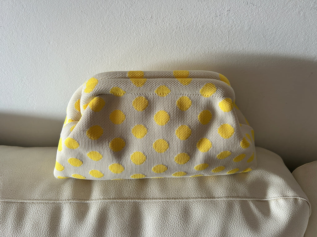 Bolso Clutch de Punto – Elegancia y Tendencia ✨
