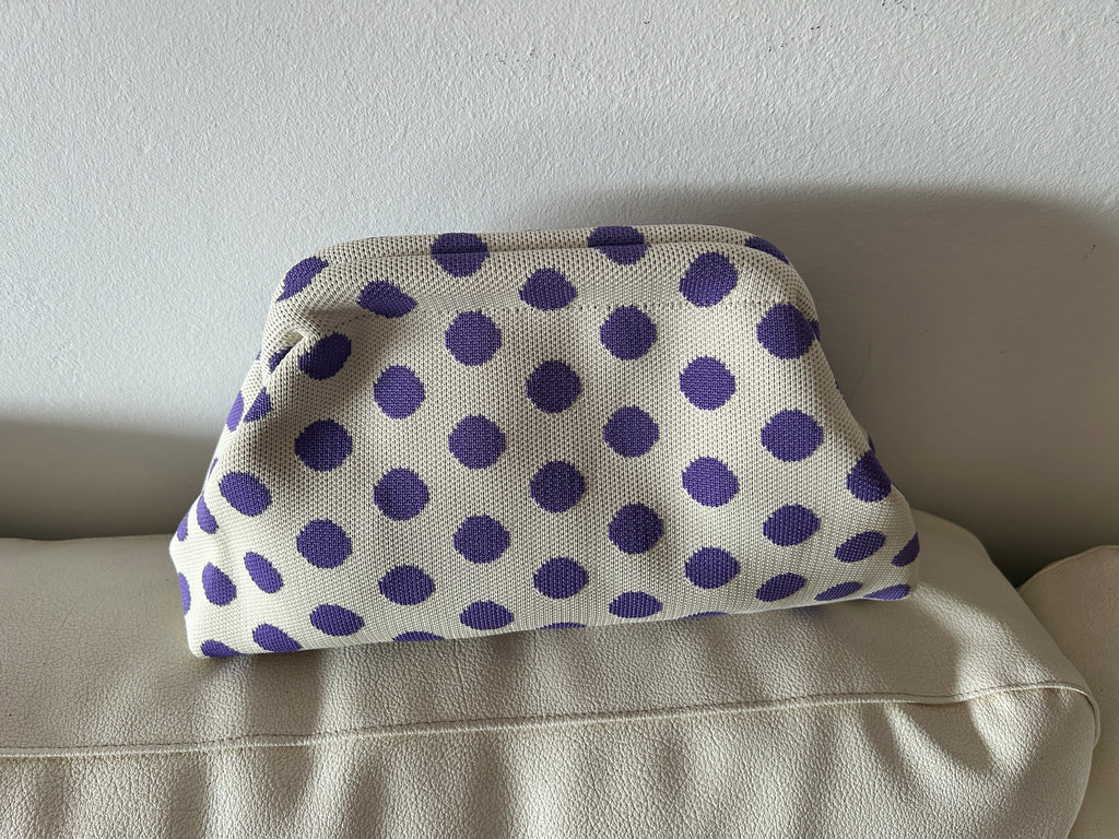 Bolso Clutch de Punto – Elegancia y Tendencia ✨