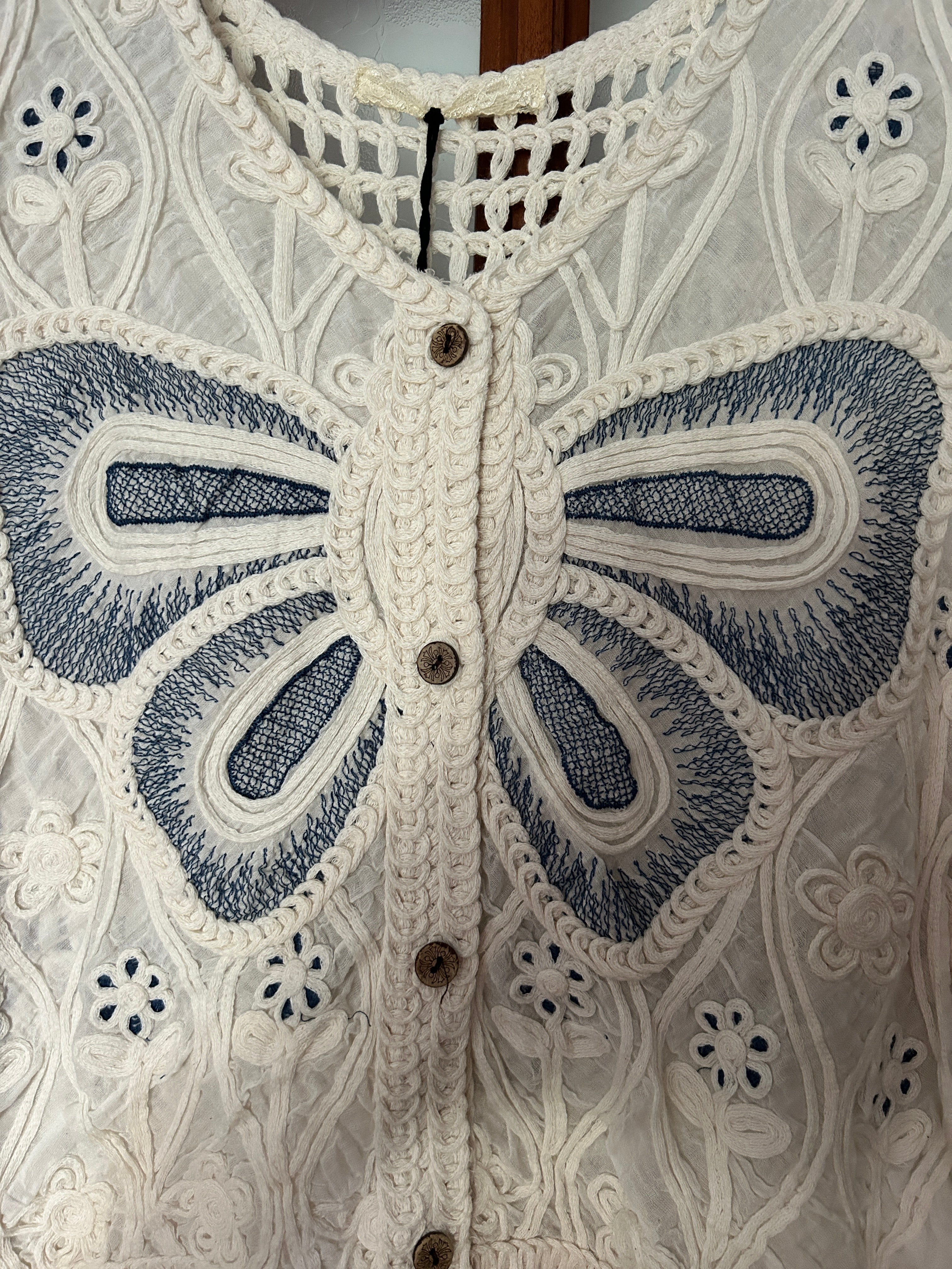 🦋✨ Chaleco bordado con diseño exclusivo y súper elegante ✨🦋